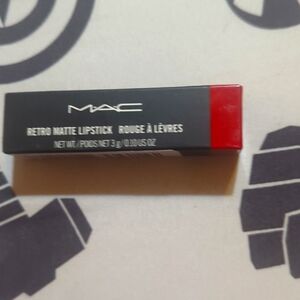 Mac matte lipstick( ruby woo707)